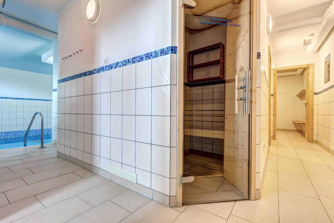 Fewo Gabriele Innenpool Und Sauna ツィノヴィッツ エクステリア 写真